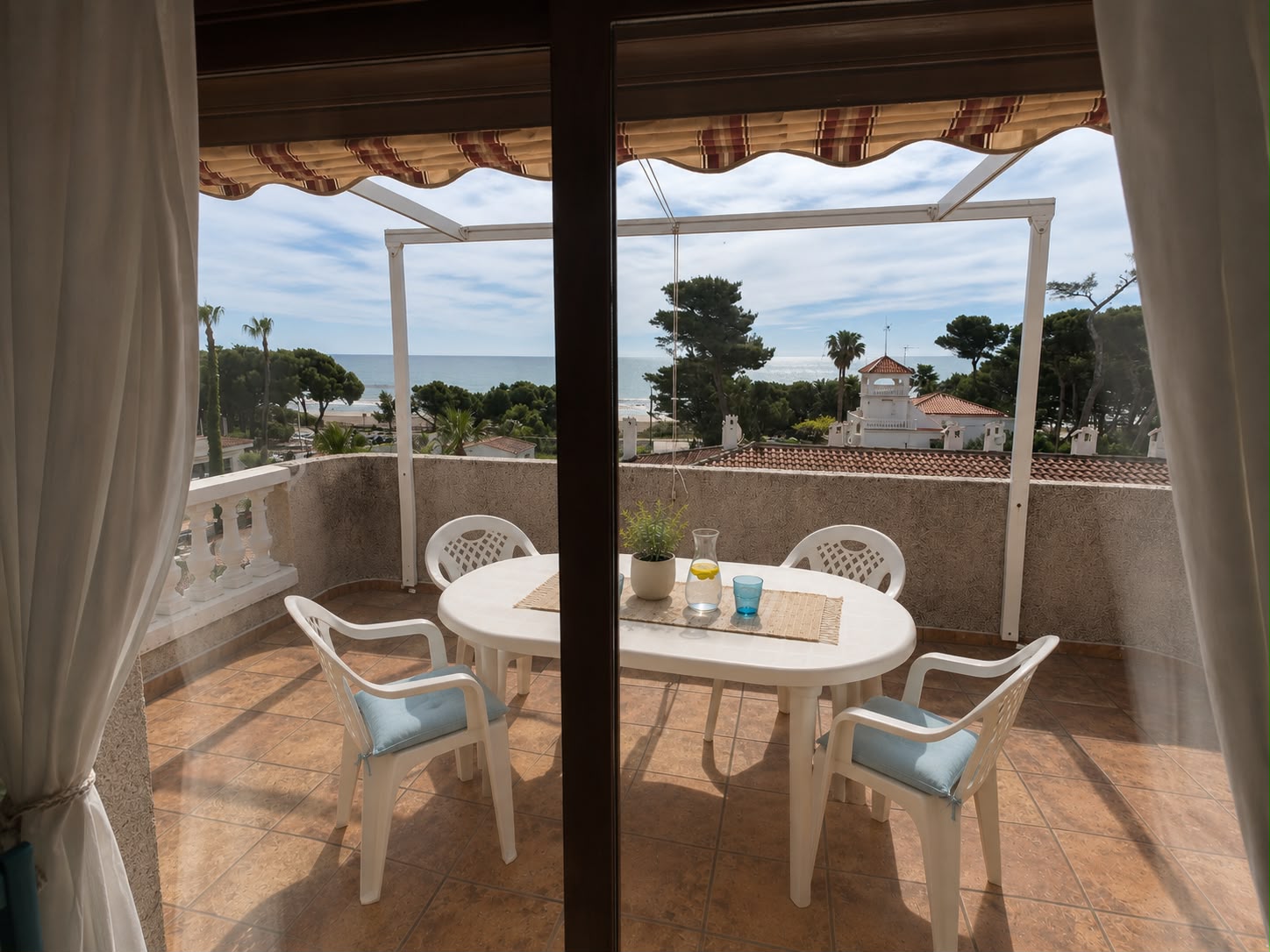Apartamento vacacional en Alcossebre con terraza